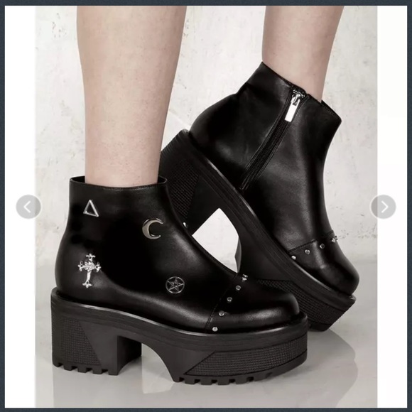 Disturbia Shoes - DISTURBIA wedge platform goth boots size 9 Womens